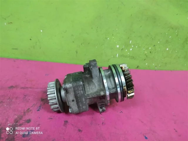 Насос ГУР для Volkswagen Touareg I (7L) 2002-2010 на фотографиях