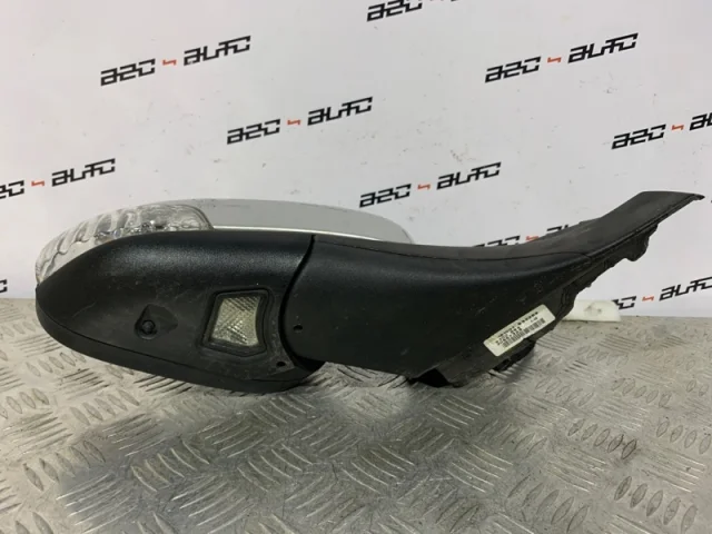 Зеркала для Volvo C30 MK 2006-2013 на фотографиях