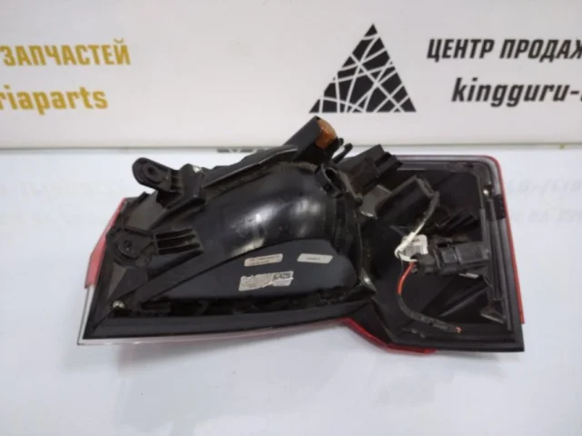 Фонарь внешний левый для Skoda Rapid II 2020+ на фотографиях