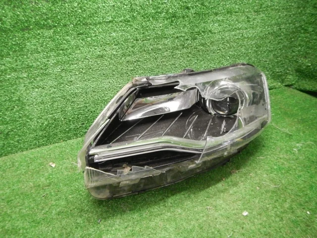 Фара ксенон левая для Skoda Rapid I NH3 2012-2017 на фотографиях