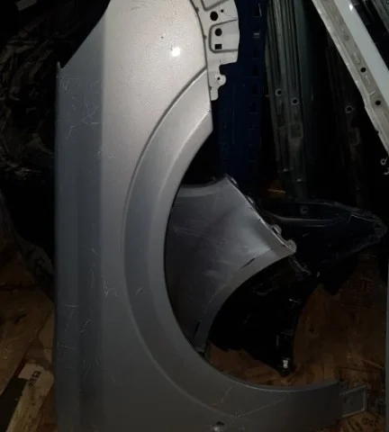 Крылья для Opel Vectra C Хэтчбек  2002-2008 на фотографиях