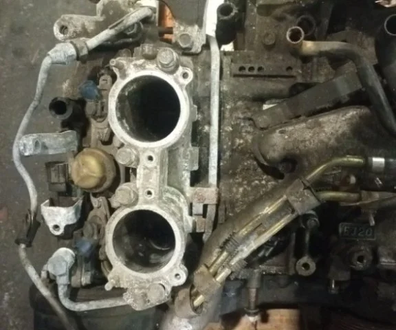 Двигатель для Subaru Legacy Универсал BH/B12 1998-2003 на фотографиях