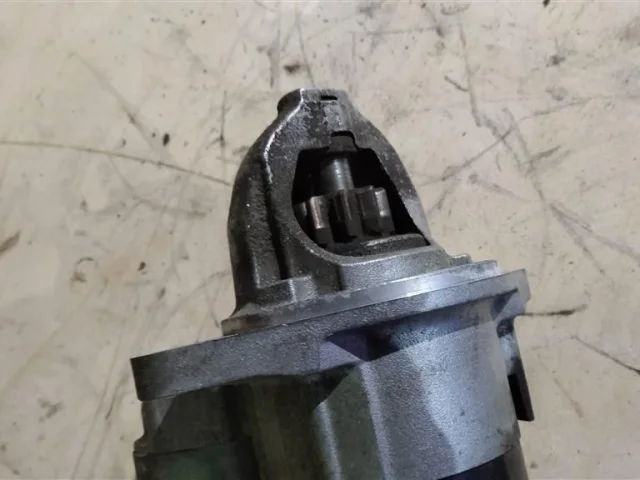 Стартер для Subaru Legacy Универсал BR/B14 2009-2015 на фотографиях