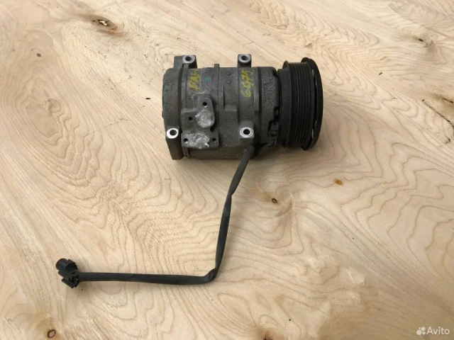 Компрессор кондиционера для Mitsubishi Pajero Sport K90 1997-2009 на фотографиях