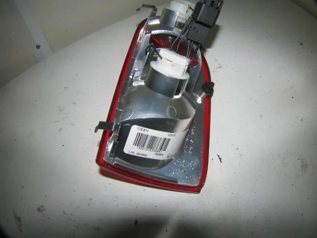 Фонарь левый для Opel Insignia Седан A 2008-2017 на фотографиях