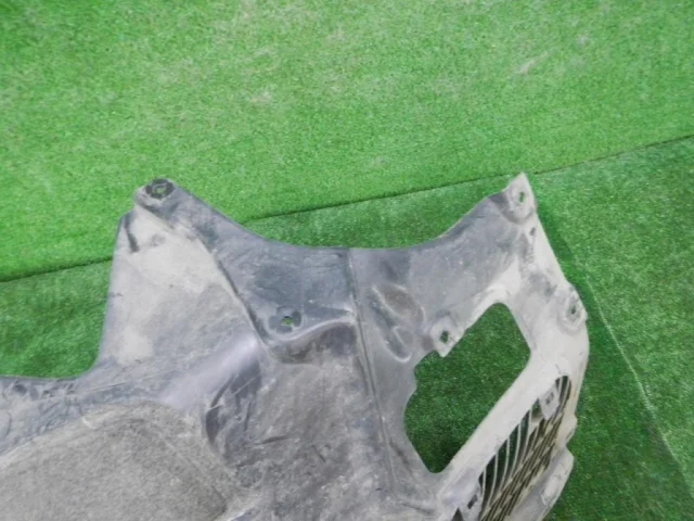 Подкрылок передний правый для BMW 7er G11/G12 2015-2021 на фотографиях