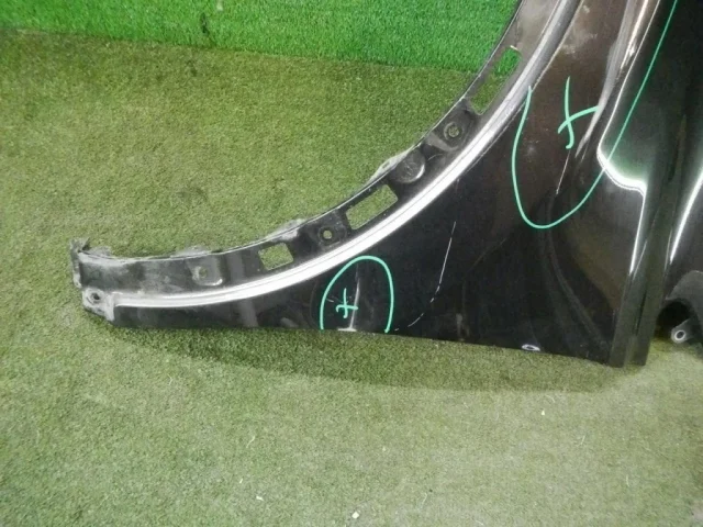 Крыло правое для Toyota RAV4 XA40 rest 2015-2019 на фотографиях