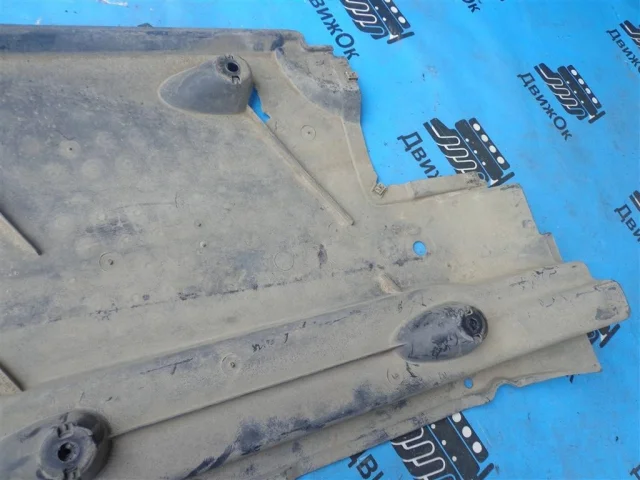 Защита днища для Volkswagen Passat Variant (B6, Typ 3C) 2004-2010 на фотографиях