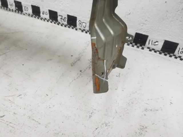 Панель радиатора (телевизор) для Renault Sandero BS 2007-2014 на фотографиях