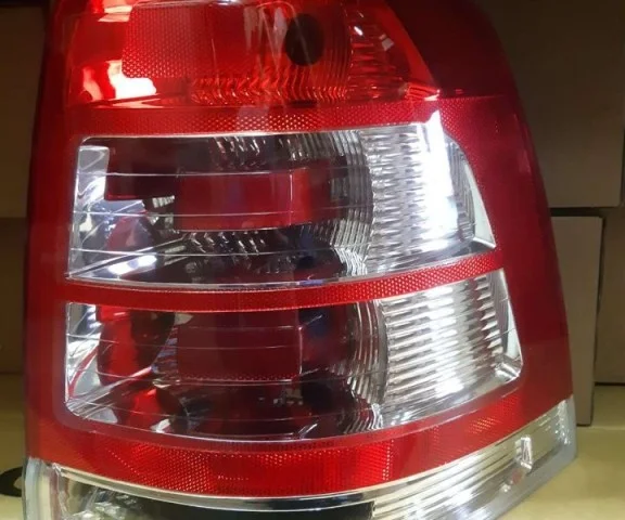 Фара правая для Opel Zafira B 2005-2015 на фотографиях