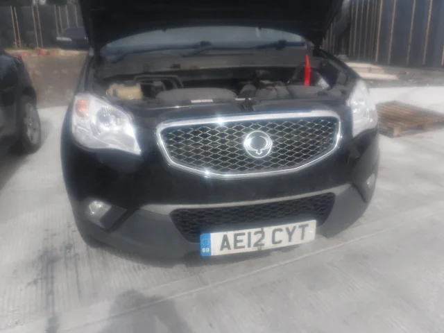 Бампер для SsangYong Actyon Sports QJ 2006-2012 на фотографиях