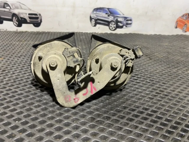 Звуковой сигнал для Volvo XC90 I C 2002-2014 на фотографиях