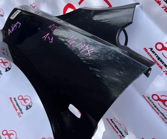 Крылья для Nissan Tiida SC11 Седан 2007-2014 на фотографиях