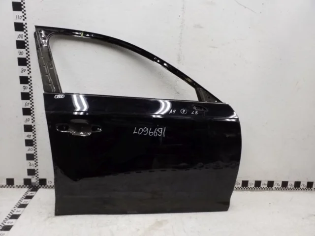 Дверь передняя правая для Audi A4 B9 2015+ на фотографиях