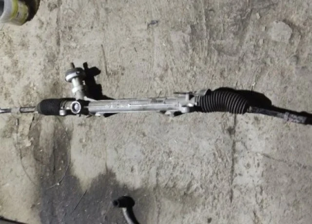 Рулевая рейка для Kia Cerato YD 2013-2016 на фотографиях