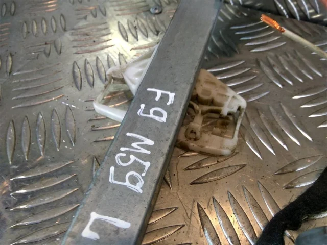 Двери для Citroen Berlingo 1 M49 Минивэн 1996-2002 на фотографиях