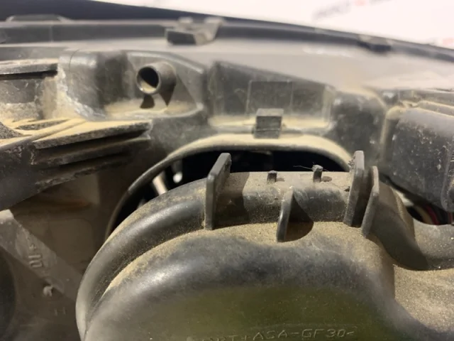 Фара левая для Volvo XC70 BZ 2007-2016 на фотографиях