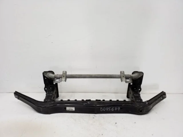 Усилитель бампера передний верхний для Mercedes-Benz GLE class W166 2015-2018 на фотографиях