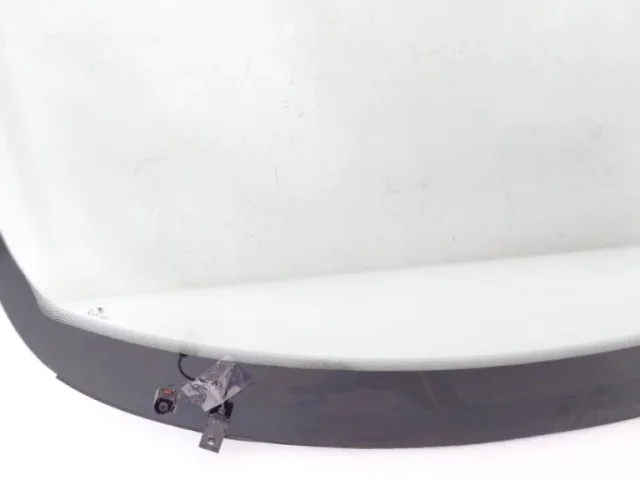 Лобовое (ветровое) стекло для Skoda Rapid II 2020+ на фотографиях