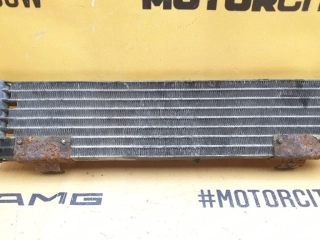 Радиатор охлаждения ДВС для Mercedes-Benz M class W163 1998-2005 на фотографиях