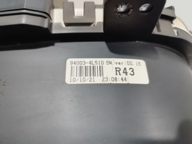 Приборная панель для Hyundai Solaris 1 RB (2011-2013) на фотографиях