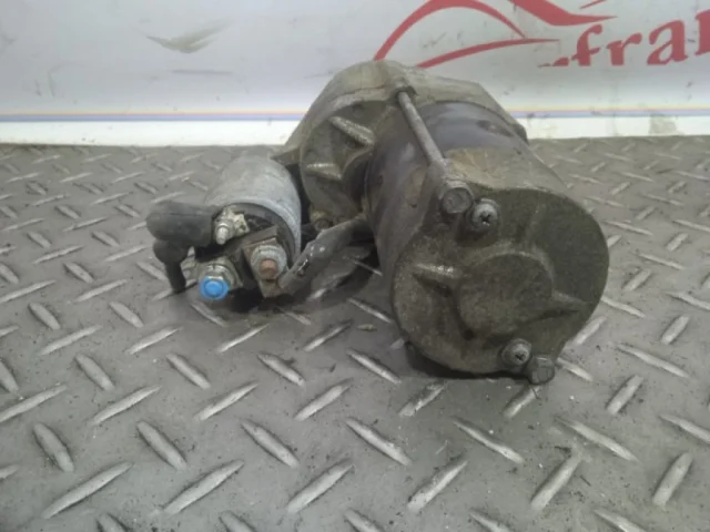 Стартер для Nissan Navara D40 2004-2010 на фотографиях