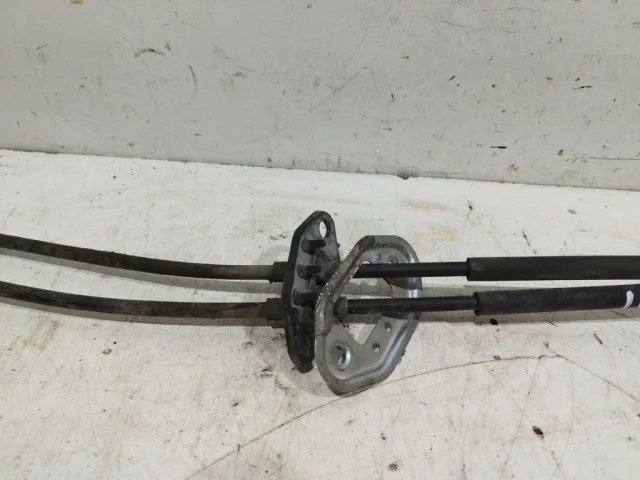 Трос кулисы (МКПП) для Hyundai Solaris 1 рестайлинг 2014-2017 на фотографиях