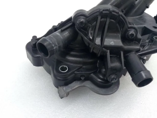 Насос охлаждающей жидкости ДВС(Помпа) для Skoda Rapid I rest NH3 2017-2020 на фотографиях