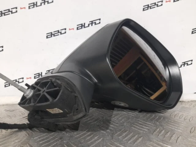 Стекла и зеркала для Peugeot 3008 T8 2009-2017 на фотографиях