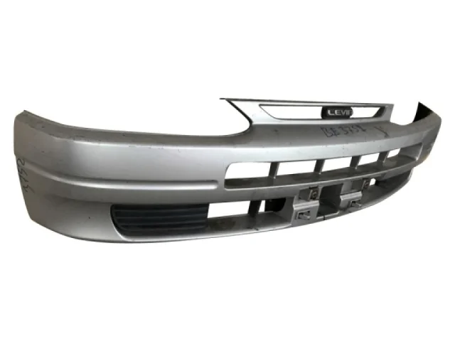 Бампер для Toyota Corolla E110 Хэтчбек 1997-2002 на фотографиях