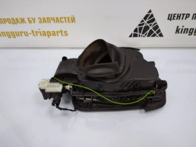 Лючок топливного бака для BMW X3 F25 2010-2017 на фотографиях