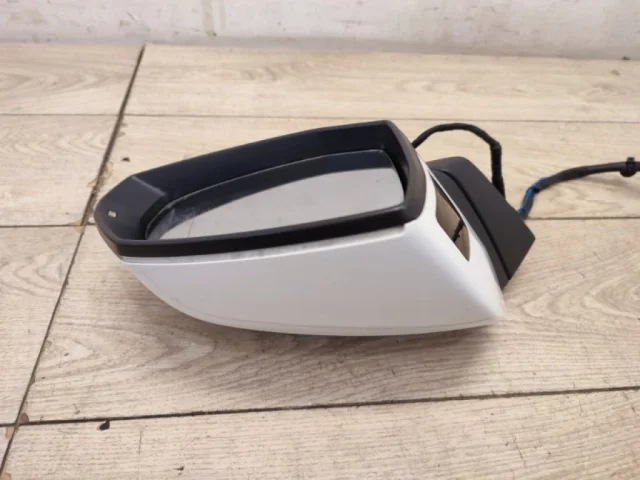 Зеркало боковое правое для Audi Q7 4M 2015+ на фотографиях