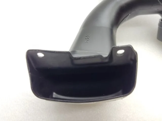 Впускной патрубок воздушного фильтра для Suzuki Grand Vitara 2005-2014 на фотографиях