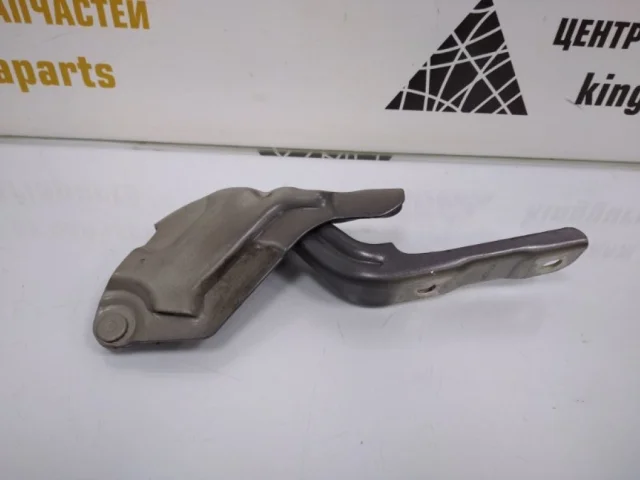 Петля капота левая для Hyundai Solaris 2 (2017-2022) на фотографиях