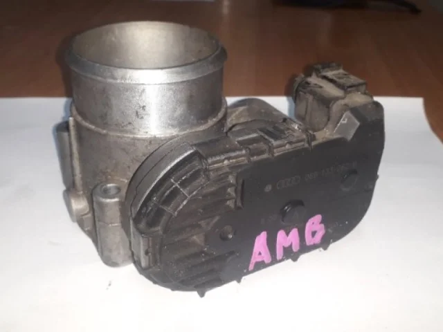 Дроссельная заслонка для Audi A4 B6 2000-2004 на фотографиях