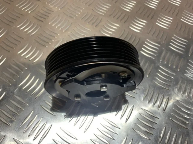 Компрессор кондиционера для Skoda Rapid I NH3 2012-2017 на фотографиях