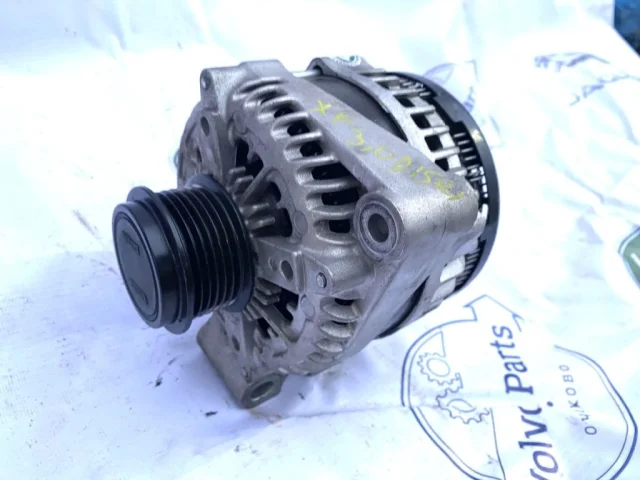 Генератор для Jaguar XF X250 2008-2016 на фотографиях