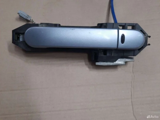 Двери для Nissan Tiida SC11 Седан 2007-2014 на фотографиях