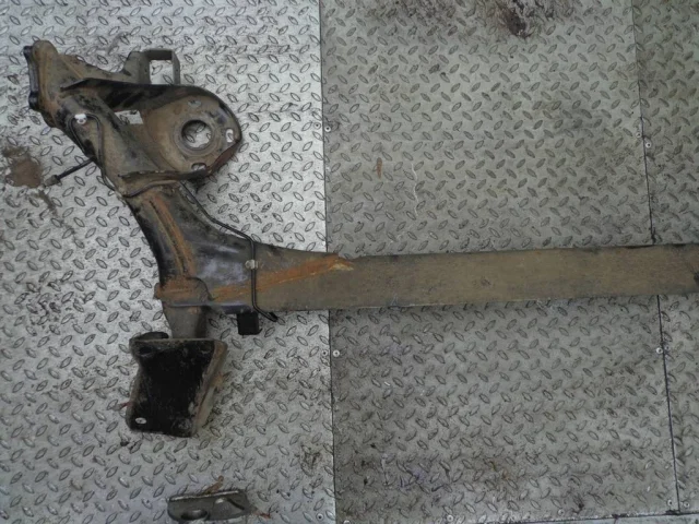 Задняя балка для Skoda Rapid I rest NH3 2017-2020 на фотографиях