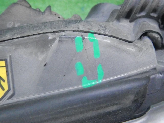 Фара левая для Lexus LX J200 2007-2015 на фотографиях