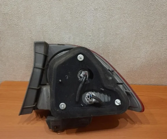 Фонарь левый для Honda Civic FA 2005-2010 седан на фотографиях