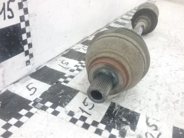 Привод передний правый для Volkswagen Passat (B8) 2014-2019 на фотографиях