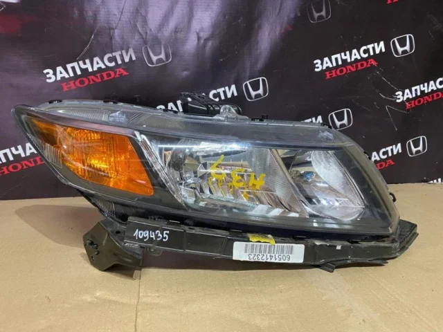 Фара ксенон левая для Honda Civic FB 2012-2015 седан на фотографиях