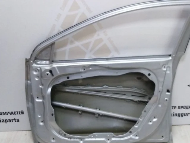 Дверь передняя правая для Hyundai Elantra AD 2015-2019 на фотографиях