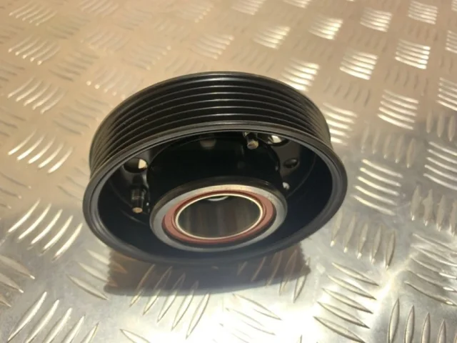 Компрессор кондиционера для Skoda Rapid I NH3 2012-2017 на фотографиях