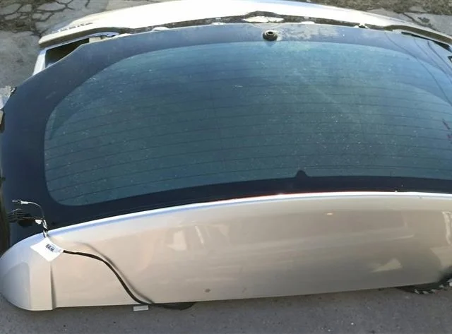 Дверь багажника для Opel Zafira B 2005-2015 на фотографиях