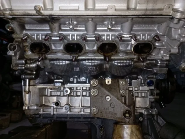 Двигатель без навесного для Porsche Cayenne 958 2010-2014 на фотографиях