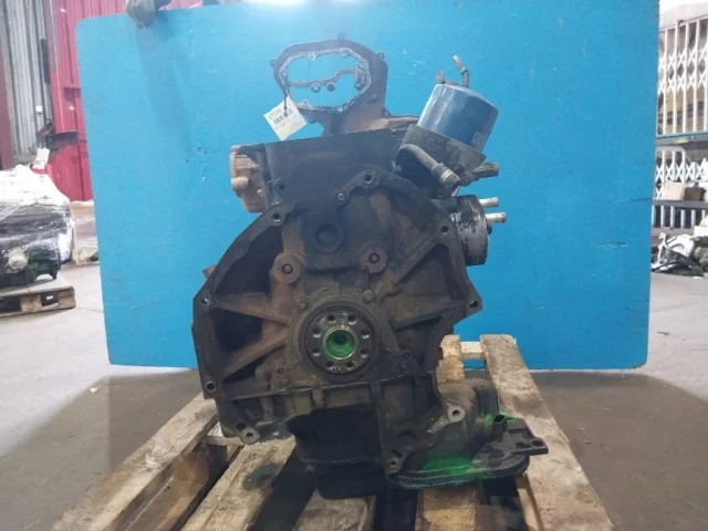 Блок цилиндров для Nissan Navara D40 2004-2010 на фотографиях