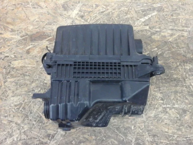 Корпус воздушного фильтра (нижняя часть) для Hyundai Solaris 1 RB (2011-2013) Хэтчбек на фотографиях