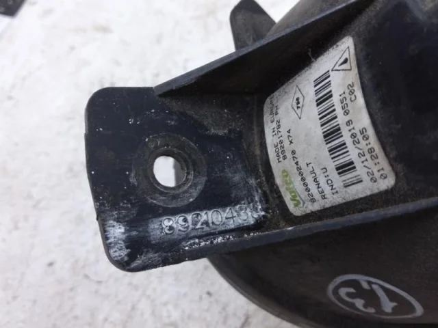 Противотуманка (ПТФ) передняя правая для Nissan Tiida C11 Хэтчбек 2007-2014 на фотографиях